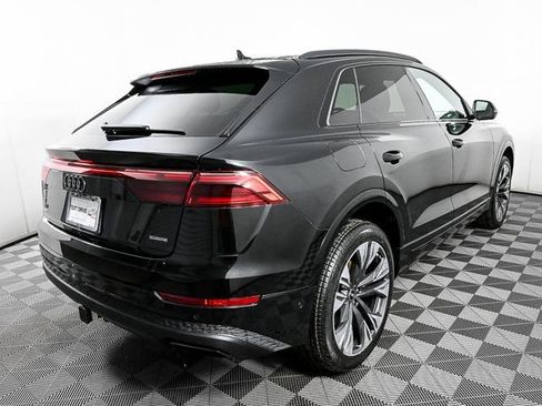 Used 2025 Audi Q8 Premium AWD/4WD image 3