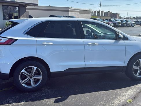 Used 2023 Ford Edge SEL w/ Convenience Package AWD/4WD image 10