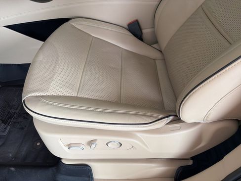 Used 2021 Cadillac Escalade ESV Premium Luxury w/ Driver Assist Tech Package image 6