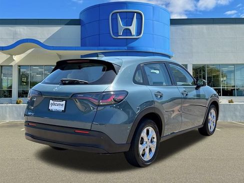 Used 2024 Honda HR-V LX image 2