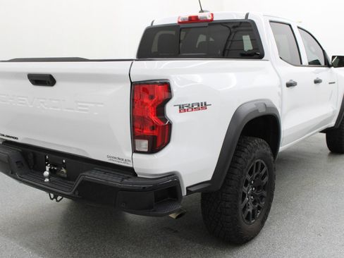 Used 2023 Chevrolet Colorado Trail Boss image 5