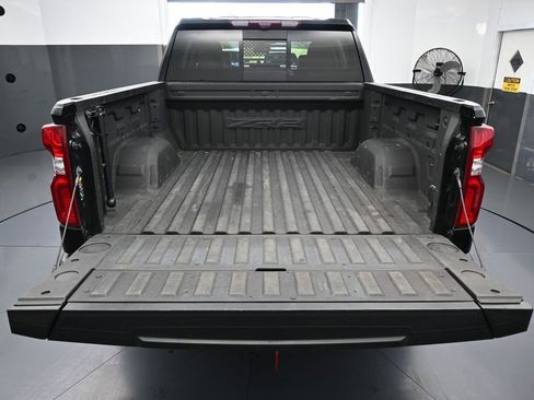 Used 2024 Chevrolet Silverado 1500 ZR2 w/ Technology Package image 42