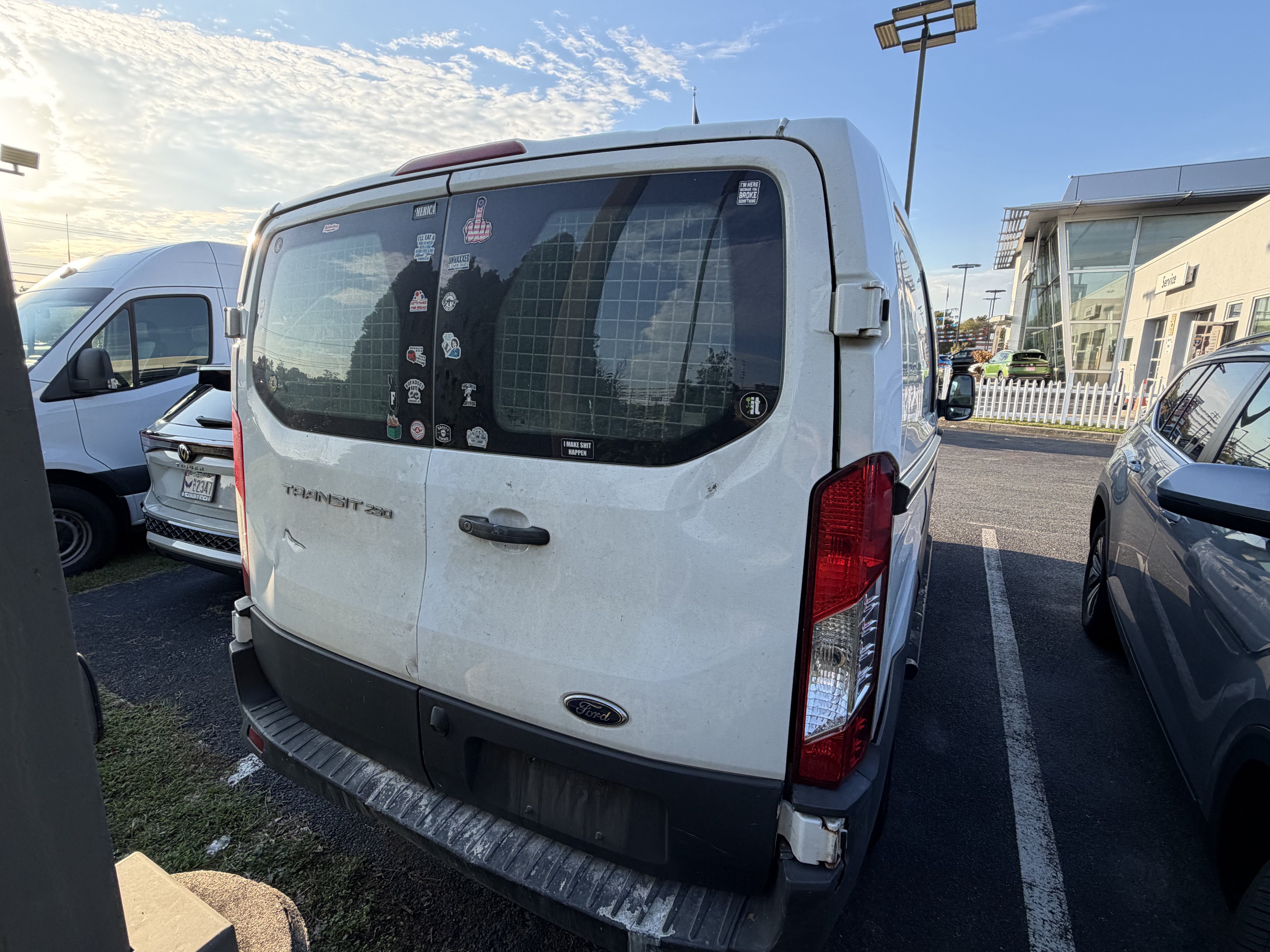 Used 2018 Ford Transit 250 130 Low Roof w/ Exterior Upgrade Package RWD image 11