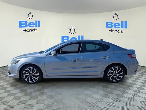 Used 2016 Acura ILX image 2