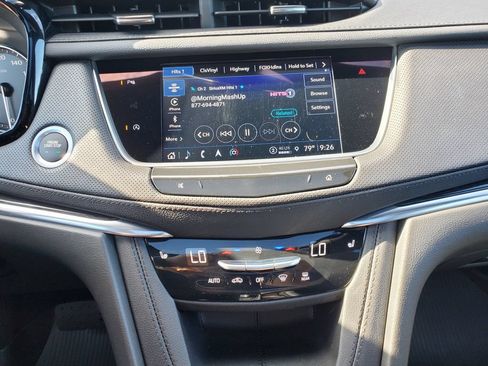 Used 2024 Cadillac XT5 Premium Luxury w/ LPO, Floor Liner Package AWD/4WD image 25