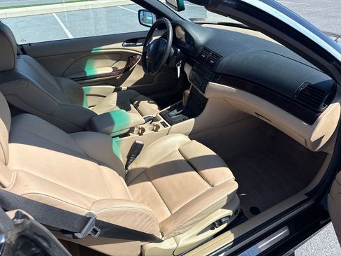 Used 2005 BMW 325Ci Convertible image 16