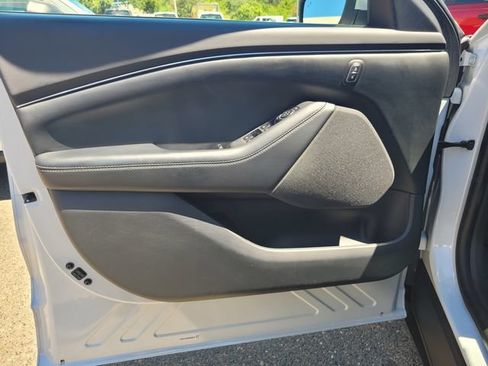 Certified 2022 Ford Mustang Mach-E Select RWD image 16