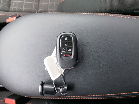 Used 2023 Honda HR-V Sport image 13