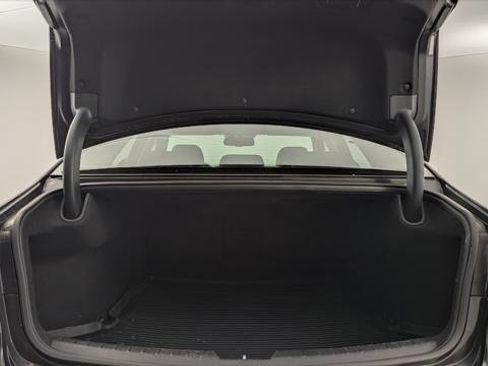 Used 2019 Kia Cadenza Premium image 17