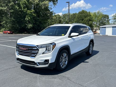 Used 2022 GMC Terrain SLT FWD image 3