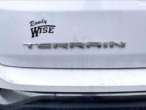 Used 2023 GMC Terrain AT4 image 30