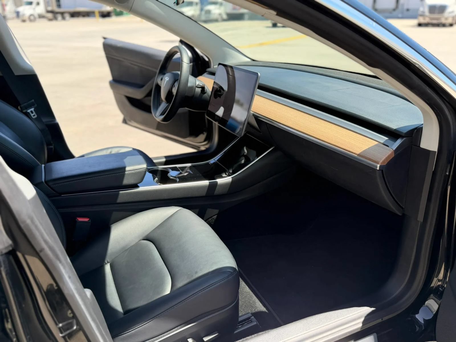 Used 2020 Tesla Model 3 Long Range AWD/4WD image 24