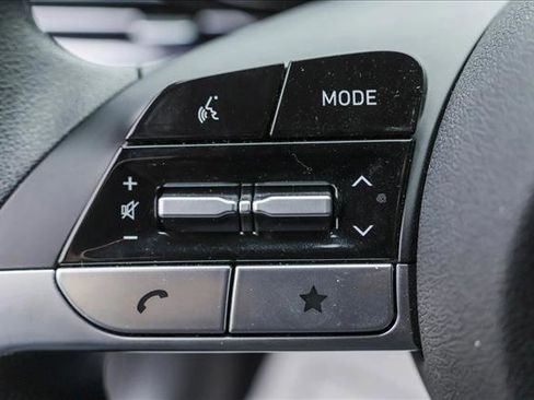 Certified 2024 Hyundai Elantra SEL image 14