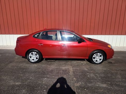 Used 2010 Hyundai Elantra GLS image 12