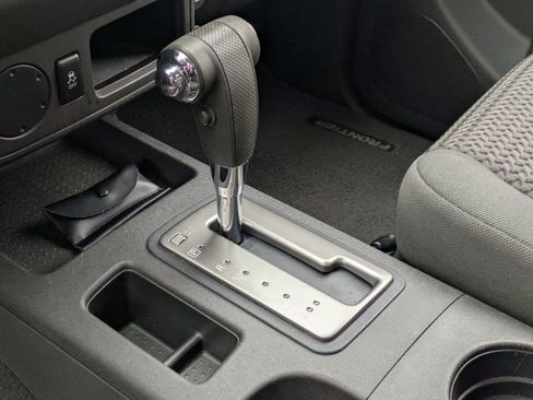 Used 2019 Nissan Frontier SV image 18