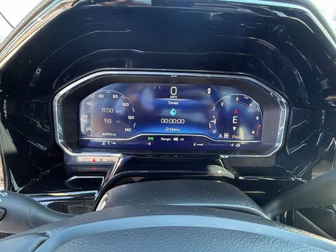 Used 2024 Chevrolet Silverado 2500 LT w/ Convenience Package image 18