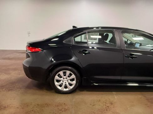 Used 2024 Toyota Corolla LE FWD image 34