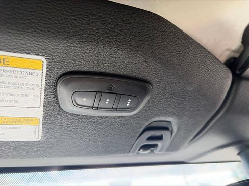 Used 2021 Jeep Wrangler Unlimited Sahara AWD/4WD image 30