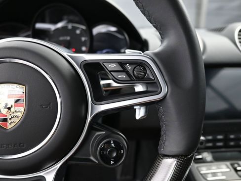 Used 2025 Porsche 718 Cayman GT4 image 9