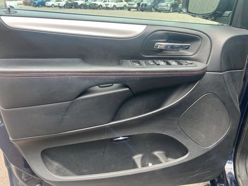 Used 2015 Dodge Grand Caravan R/T w/ Driver Convenience Group FWD image 20