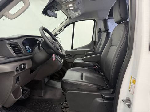 Used 2024 Ford Transit 150 Low Roof RWD image 11