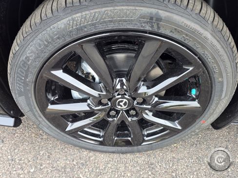 New 2026 MAZDA MAZDA3 Hatchback w/Premium Plus Pkg image 10