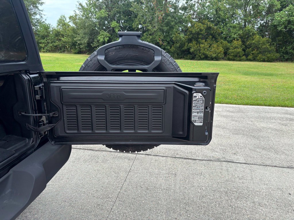 Used 2019 Jeep Wrangler Unlimited Sport S AWD/4WD image 18