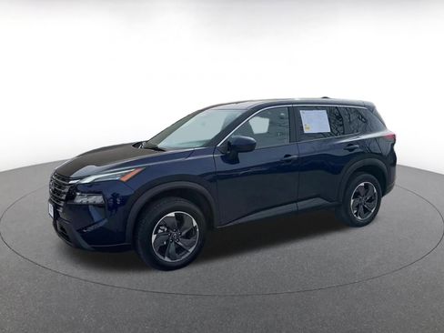 Used 2025 Nissan Rogue SV image 8