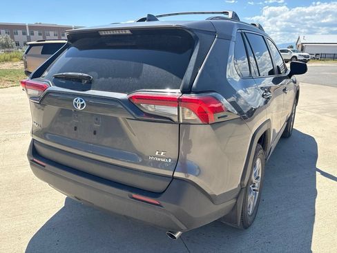 Used 2024 Toyota RAV4 LE AWD/4WD image 5