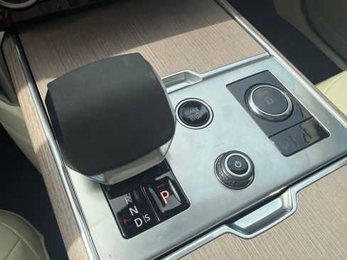 Used 2023 Land Rover Range Rover Long Wheelbase Autobiography image 52