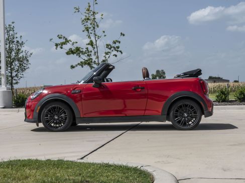 Used 2023 MINI Cooper S FWD image 6