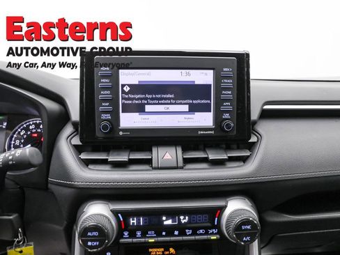 Used 2021 Toyota RAV4 LE image 12