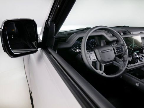 New 2026 Land Rover Defender 110 X-Dynamic SE image 24