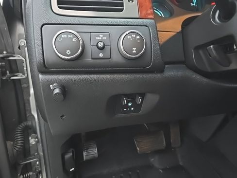 Used 2014 GMC Sierra 3500 SLT image 20