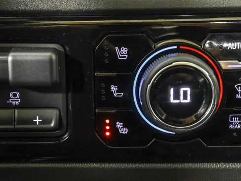 Used 2024 Chevrolet Silverado 1500 ZR2 w/ ZR2 Bison Edition image 9