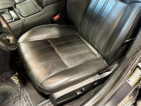 Used 2019 Chrysler 300 S image 16