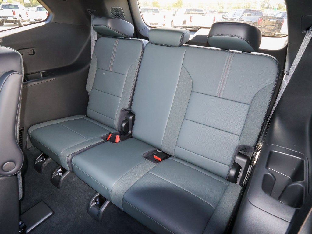 New 2027 GMC Acadia AT4 w/ Luxury Package AWD/4WD image 12