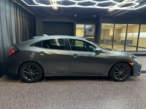 Used 2020 Honda Civic EX image 8
