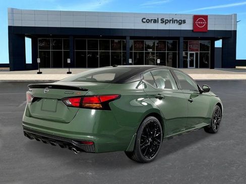 New 2026 Nissan Altima 2.5 SR w/ SR Midnight Edition Package FWD image 4