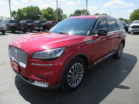 Used 2020 Lincoln Aviator Reserve w/ Elements Package Plus RWD image 11