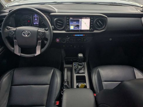 Used 2020 Toyota Tacoma TRD Off-Road w/ TRD Premium Off Road Package AWD/4WD image 18