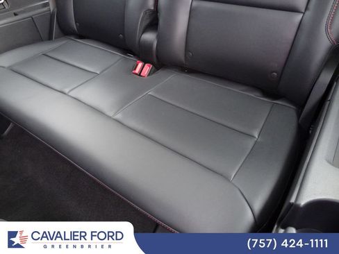 Used 2026 Ford Explorer ST-Line w/ ST-Line Street Pack AWD/4WD image 9