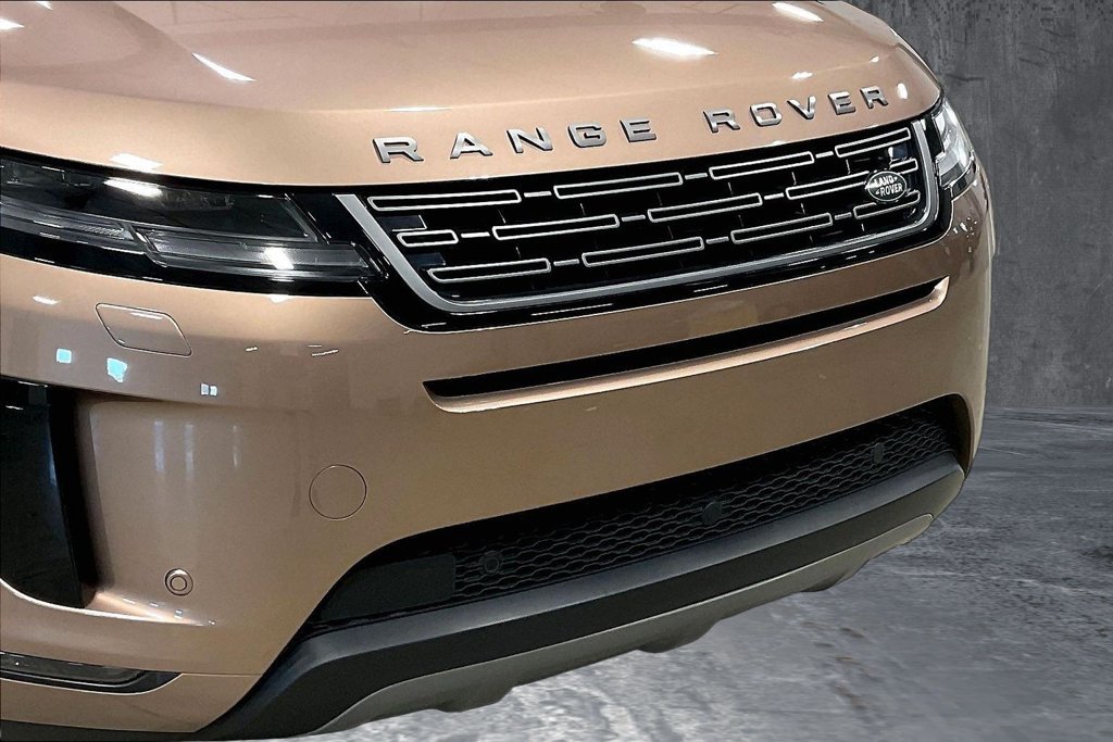 Used 2026 Land Rover Range Rover Evoque S AWD/4WD image 34