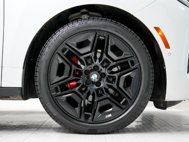 Used 2026 BMW iX xDrive60 w/ M Sport Package AWD/4WD image 24