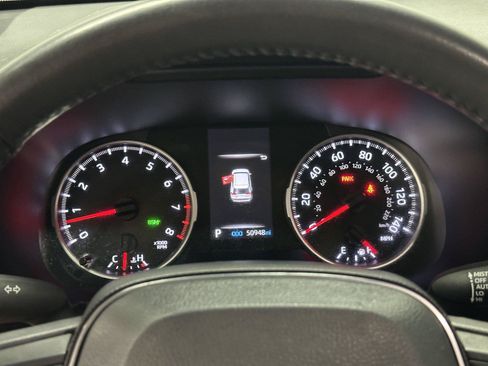 Used 2022 Toyota RAV4 XLE Premium AWD/4WD image 27