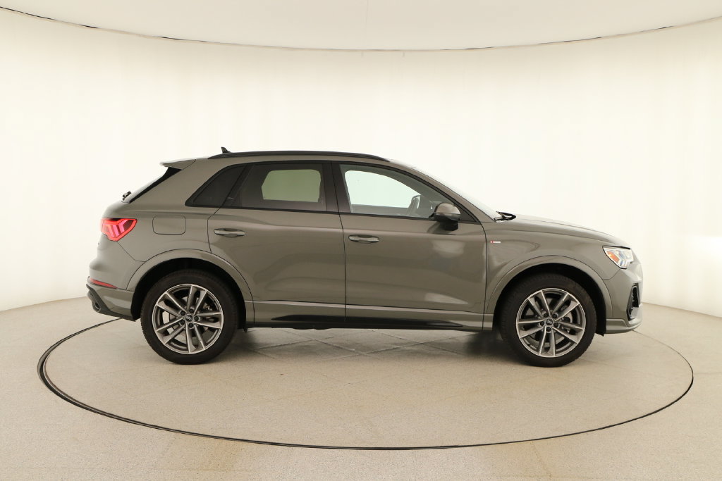 Certified 2024 Audi Q3 2.0T Premium Plus w/ Premium Plus Package AWD/4WD image 8