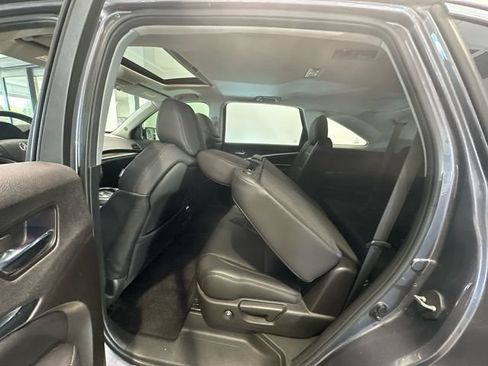Used 2018 Acura MDX SH-AWD image 12