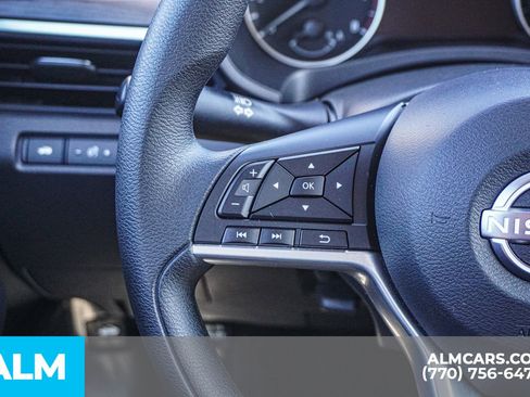 Used 2025 Nissan Altima 2.5 SV image 30