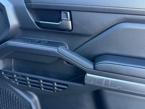 New 2026 Toyota Tacoma SR5 AWD/4WD image 18