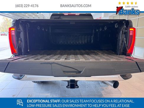 Certified 2025 GMC Sierra 2500 SLT image 7